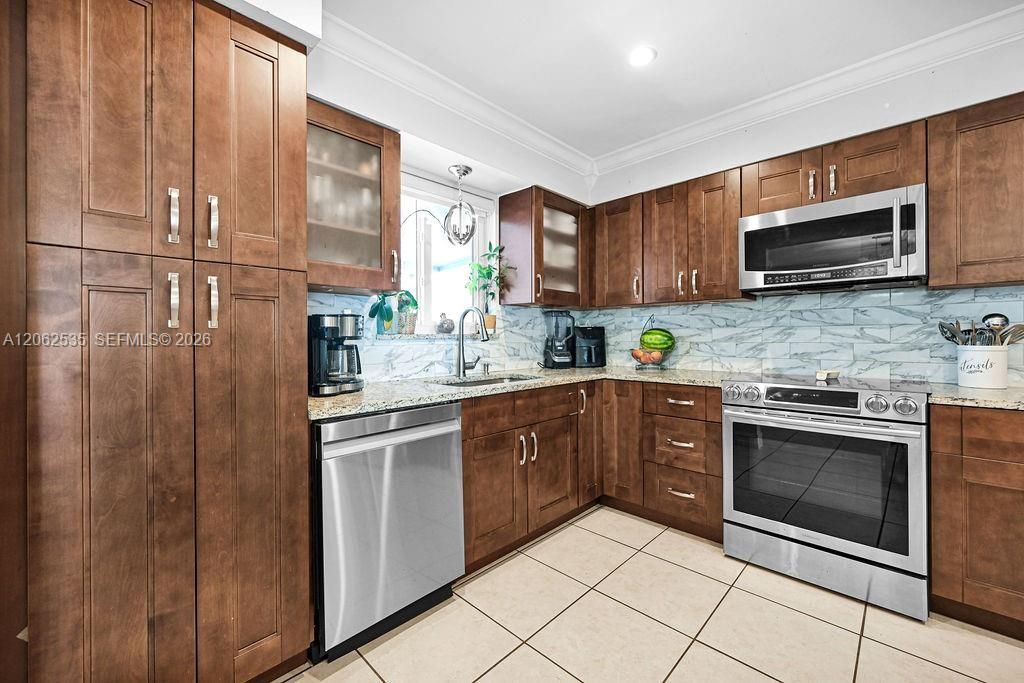 740 N 73rd Ave , Hollywood, FL 33024 Photo
