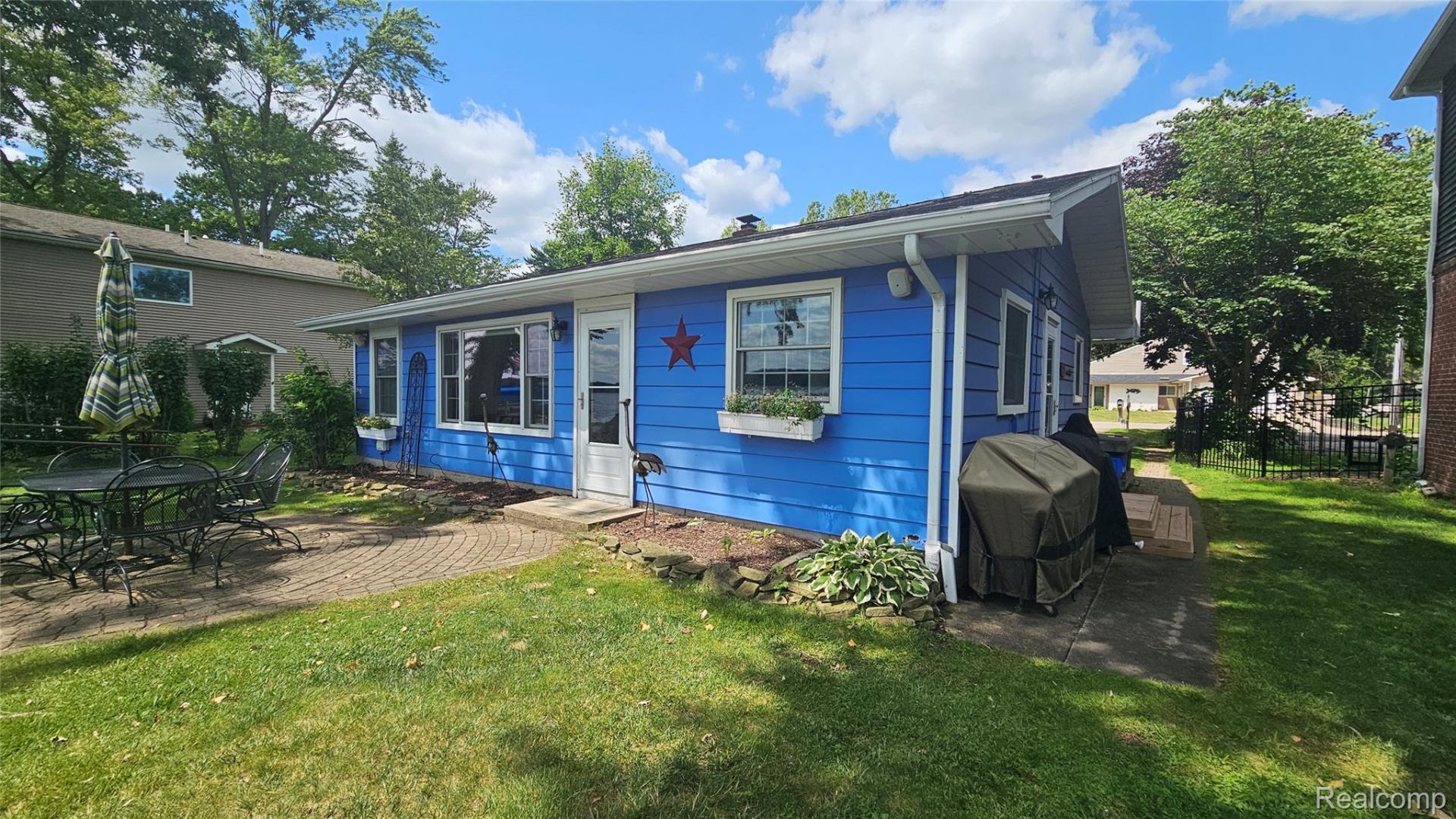 2966 Indian Trail, Hamburg Township, Mi 48169 Main Photo