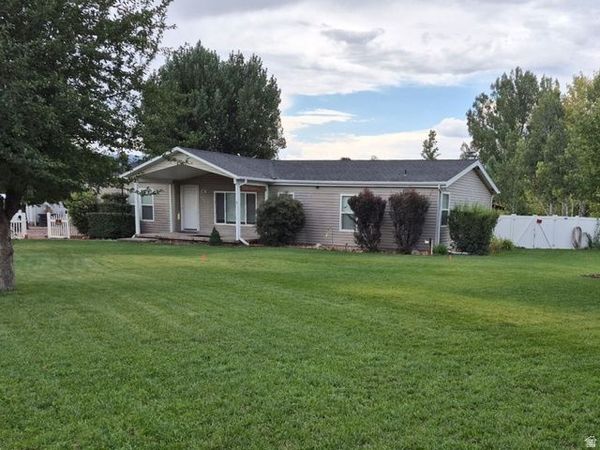 275 E 400 S, Monroe, UT 84754