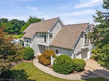2975 Waterford Drive, Twinsburg, OH 44087