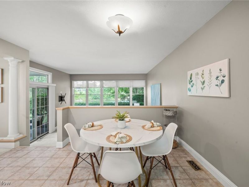 2975 Waterford Drive , Twinsburg, OH 44087 Photo 12