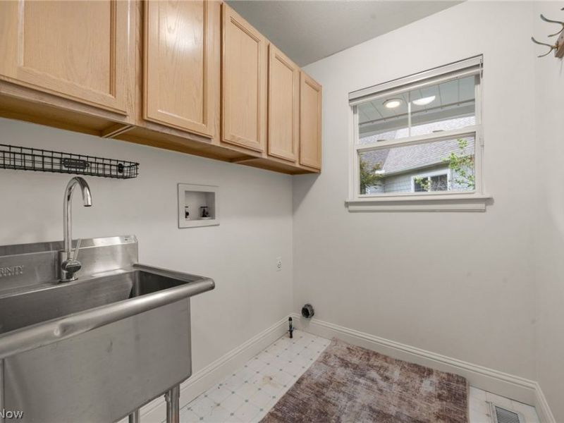 2975 Waterford Drive , Twinsburg, OH 44087 Photo 18