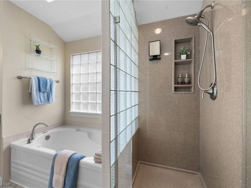 2975 Waterford Drive , Twinsburg, OH 44087 Photo 27