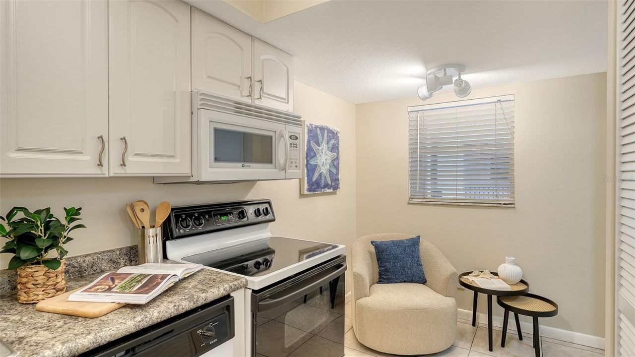 3700 S Osprey Avenue, Unit 222, Sarasota, FL 34239 Photo