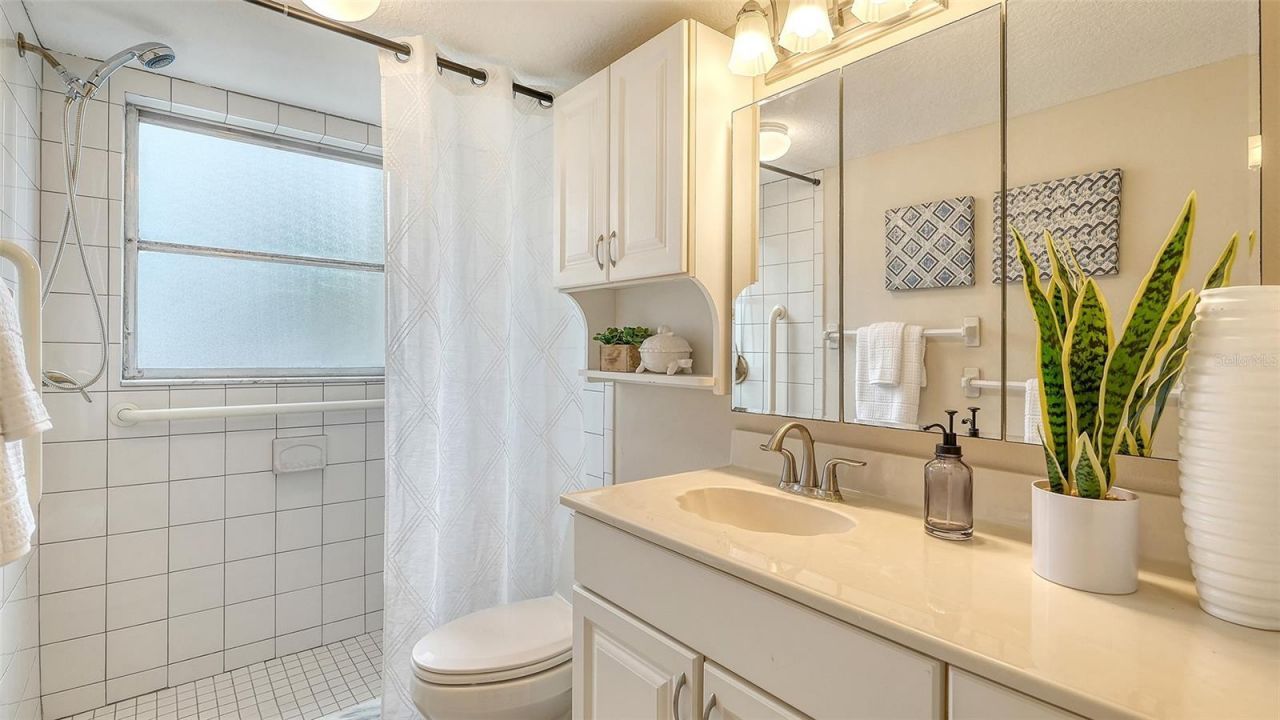 3700 S Osprey Avenue, Unit 222, Sarasota, FL 34239 Photo