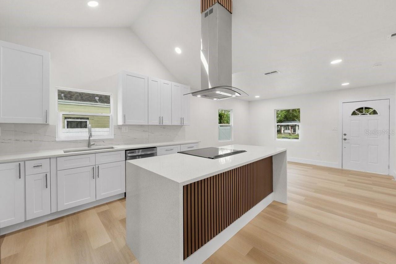 2590 18th Avenue N, Saint Petersburg, FL 33713 Photo