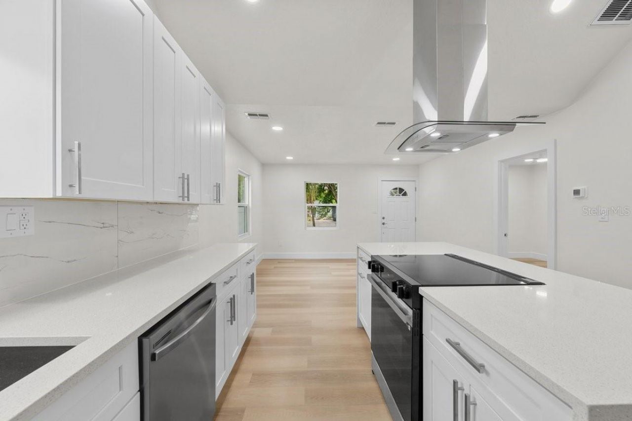 2590 18th Avenue N, Saint Petersburg, FL 33713 Photo