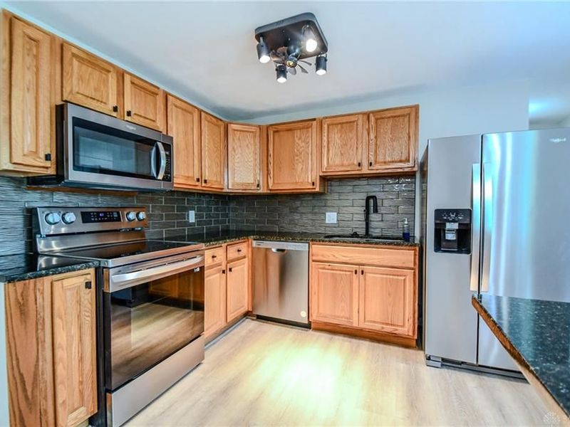 4163 Tonawanda Trail, Beavercreek, OH 45430 Photo 14