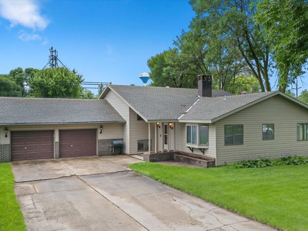 280 Colfax Avenue NE, Hector, MN 55342