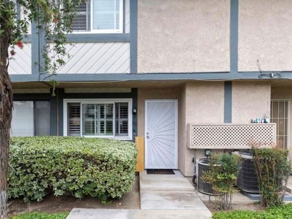 529 W 9th, Upland, CA 91786