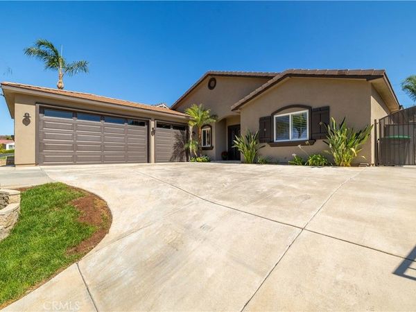 31028 Emperor Drive, Canyon Lake, CA 92587