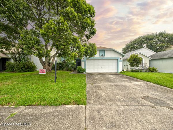 1607 Clover Circle, Melbourne, FL 32935