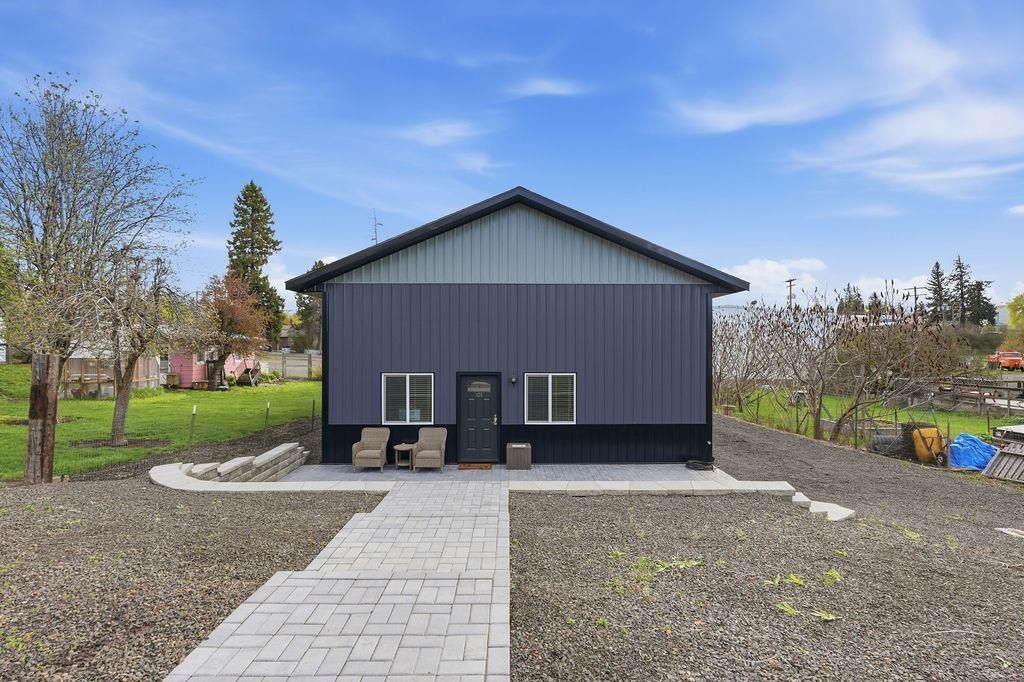 424 N Sheridan St, Tekoa, WA 99033 Main Photo