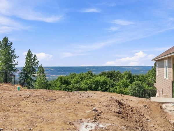 7809 N Warren Ln, Spokane, WA 99208