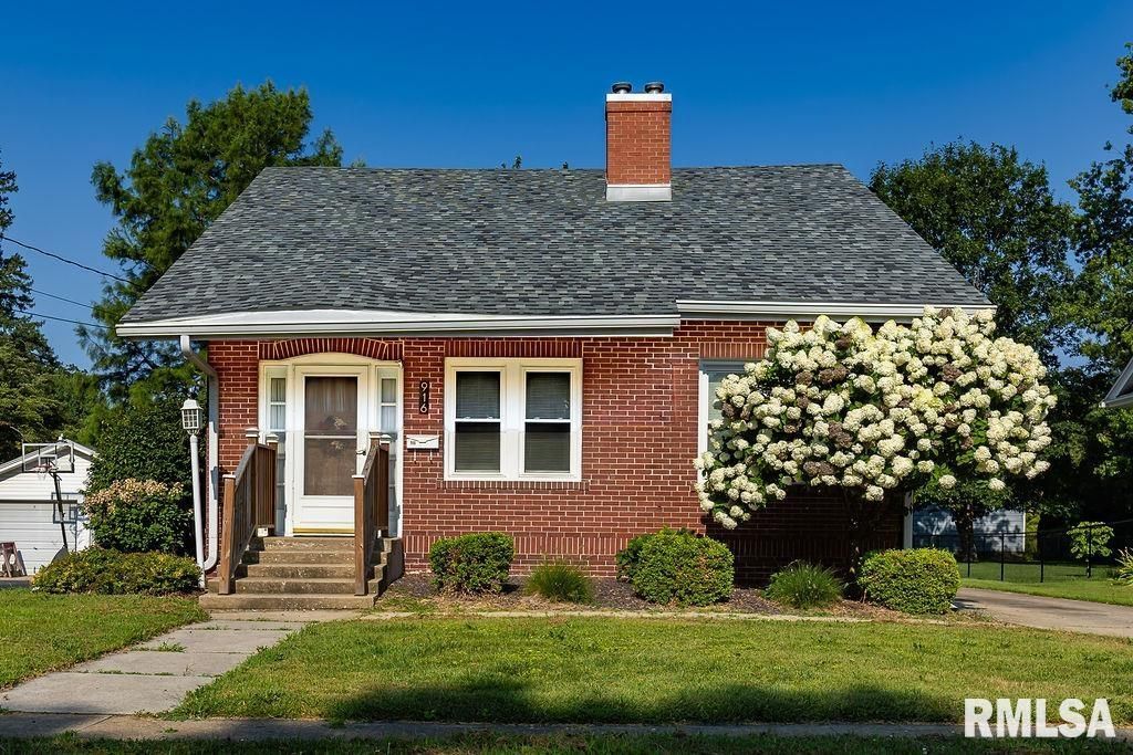 916 Florence Avenue, Galesburg, IL 61401 Main Photo