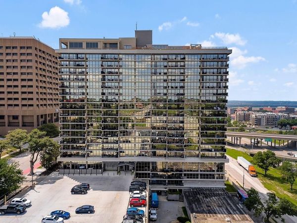 600 E Admiral Boulevard, Unit 1604, Kansas City, MO 64106