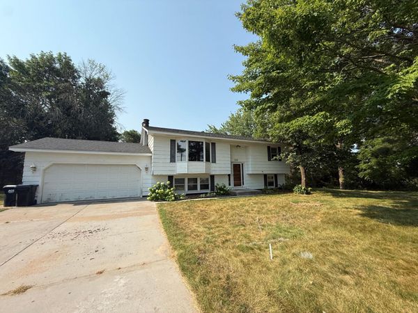 556 Constance Boulevard NW, Andover, MN 55304