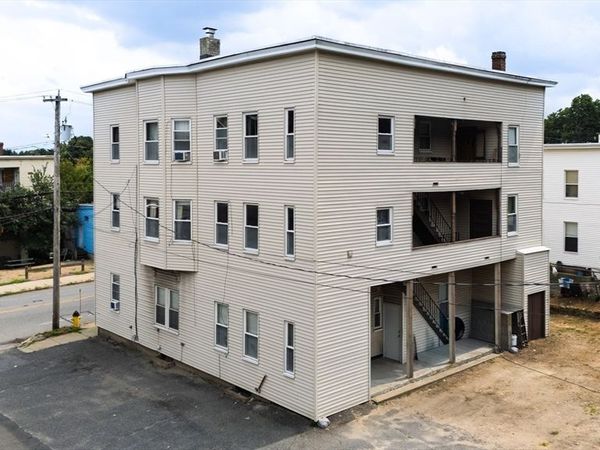 52 Bemis Rd, Fitchburg, MA 01420