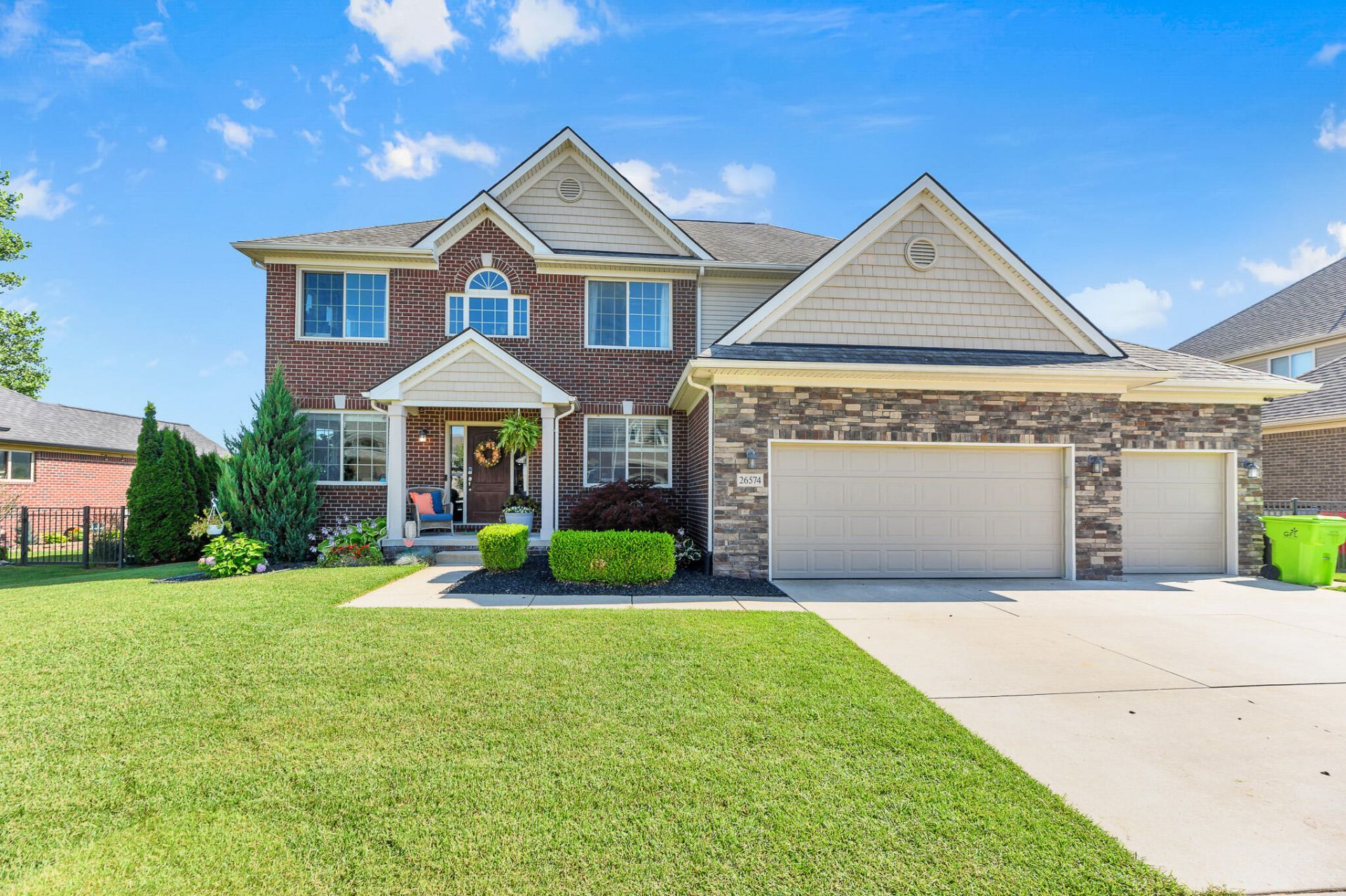 26574 Bronx Drive, Chesterfield, MI 48051 Main Photo