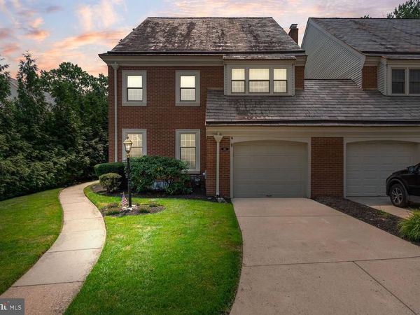 181 FOXWOOD DRIVE, MOORESTOWN, NJ 08057