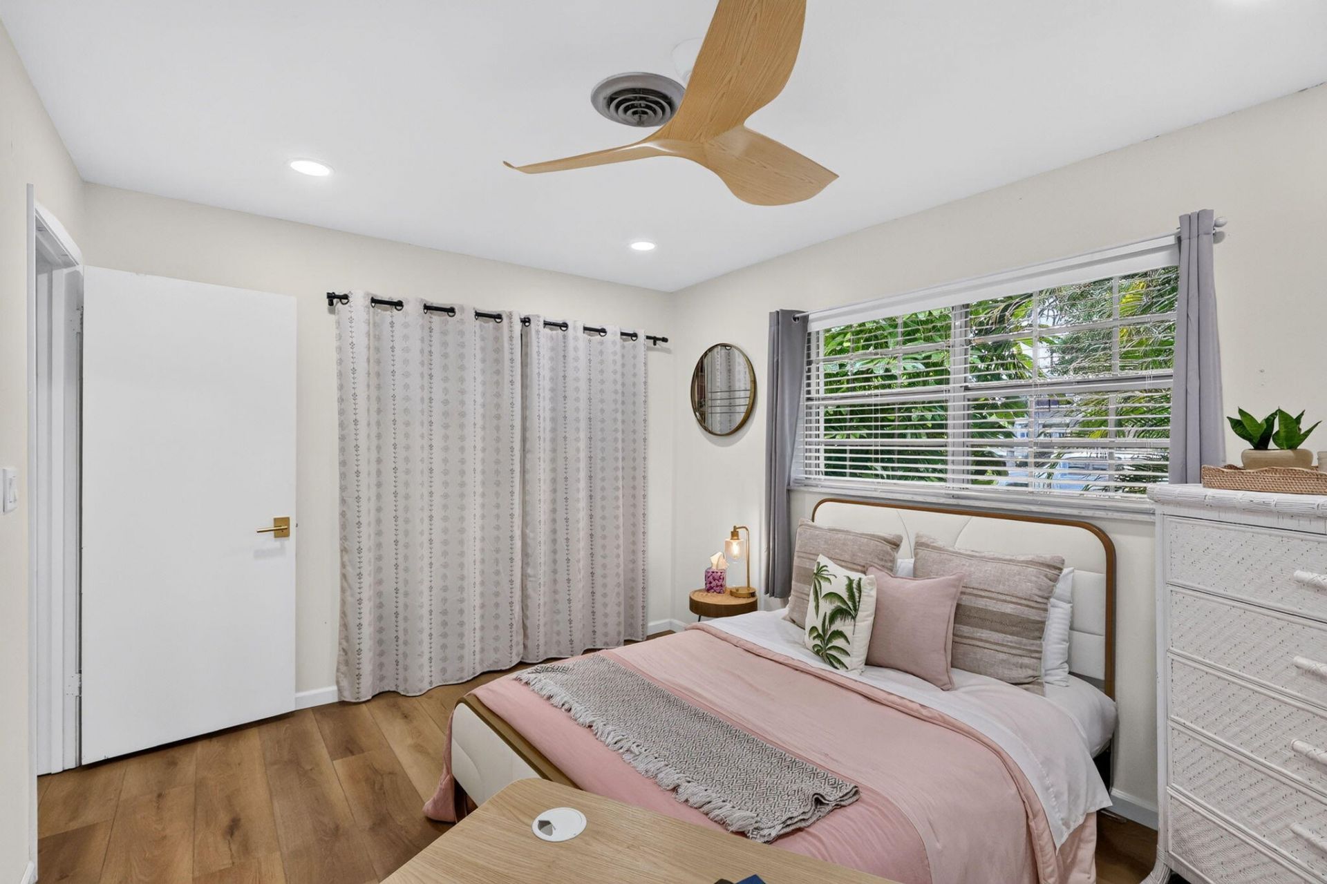 902 SE Ocean Avenue, Stuart, FL 34996 Photo