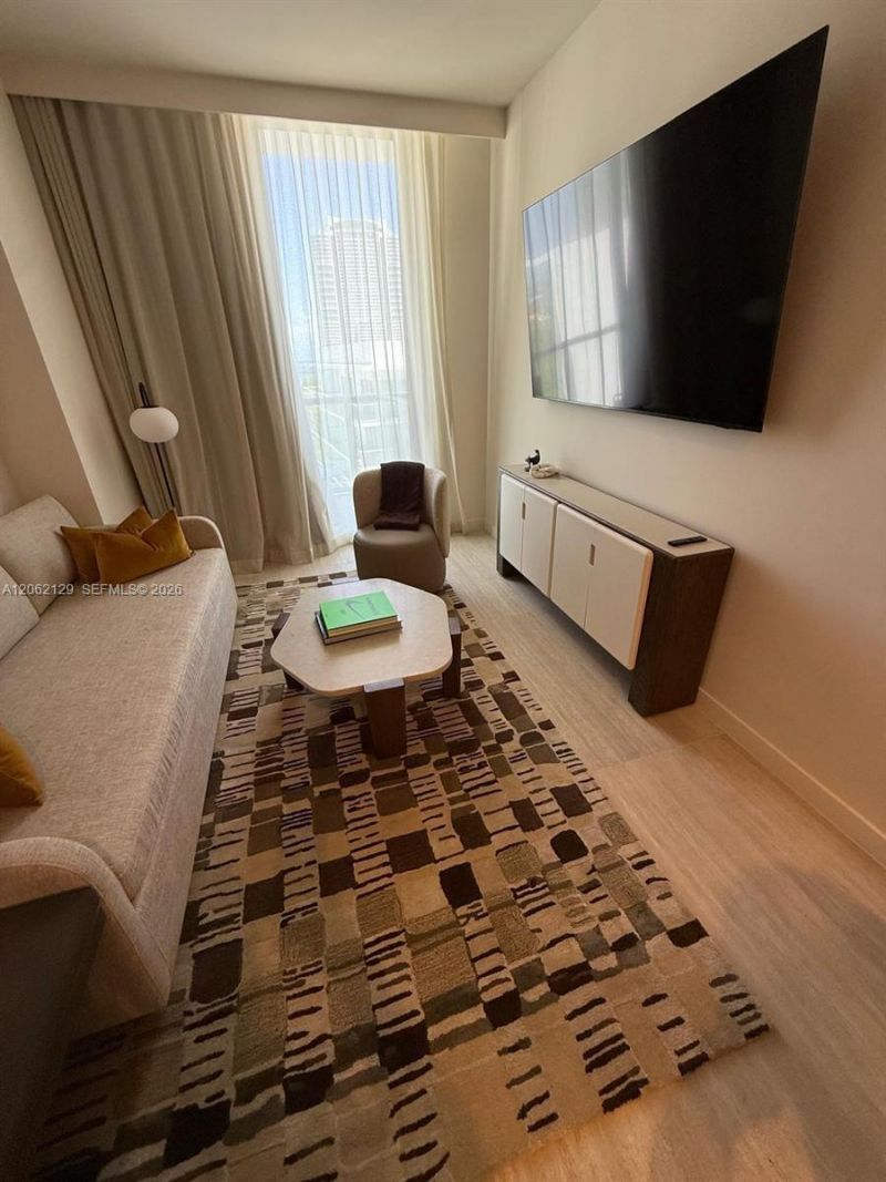 1611 SW 2nd Avenue , Unit 1206, Miami, FL 33129 Photo