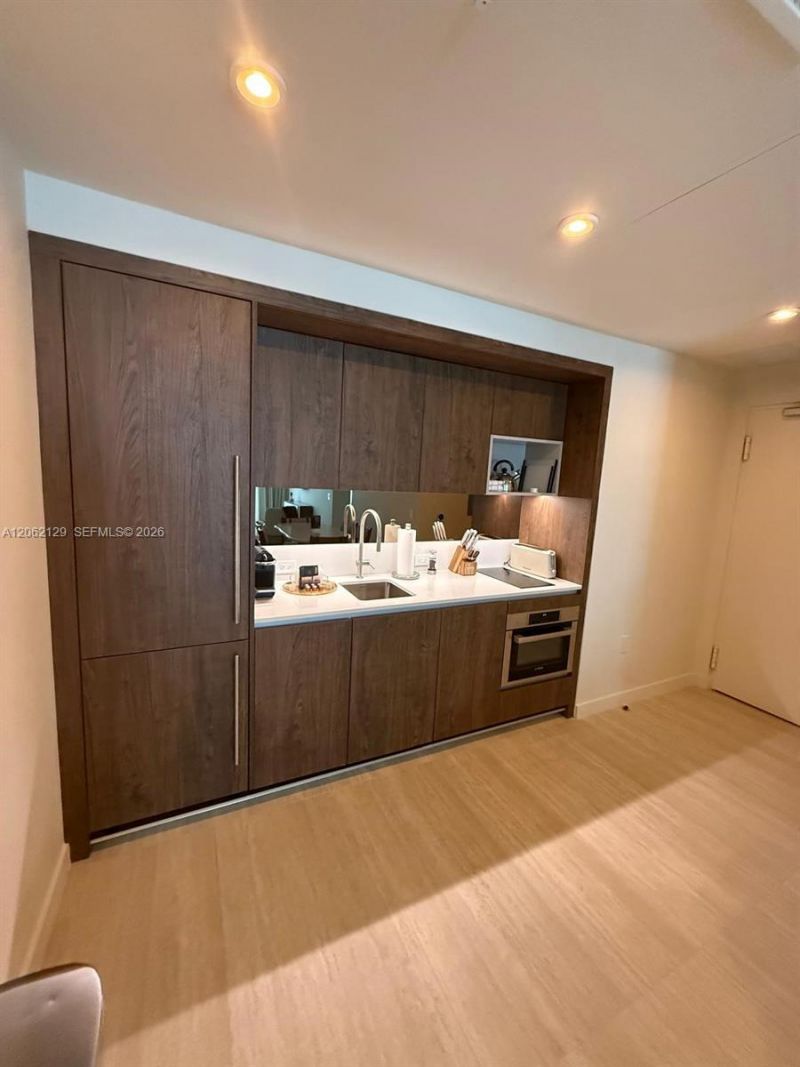 1611 SW 2nd Avenue , Unit 1206, Miami, FL 33129 Photo