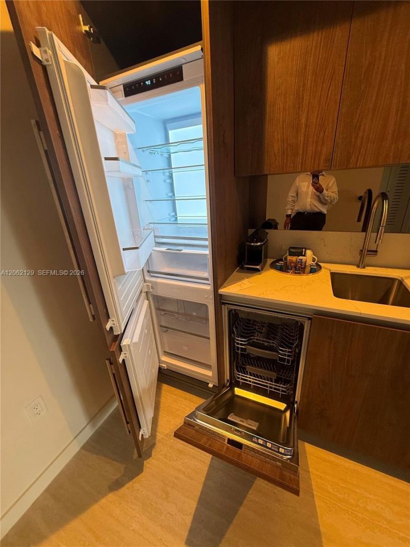 1611 SW 2nd Avenue , Unit 1206, Miami, FL 33129 Photo