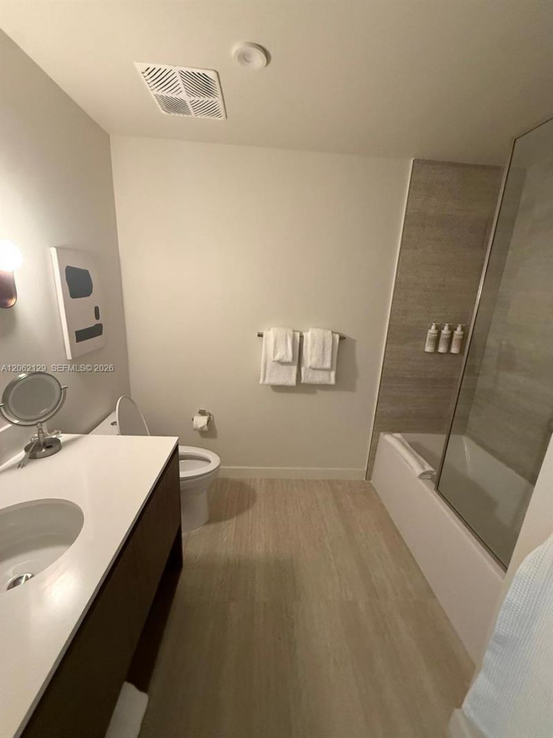 1611 SW 2nd Avenue , Unit 1206, Miami, FL 33129 Photo