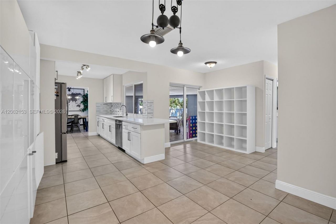 5602 SW 1st St , Plantation, FL 33317 Photo