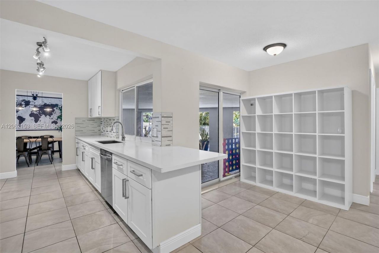 5602 SW 1st St , Plantation, FL 33317 Photo