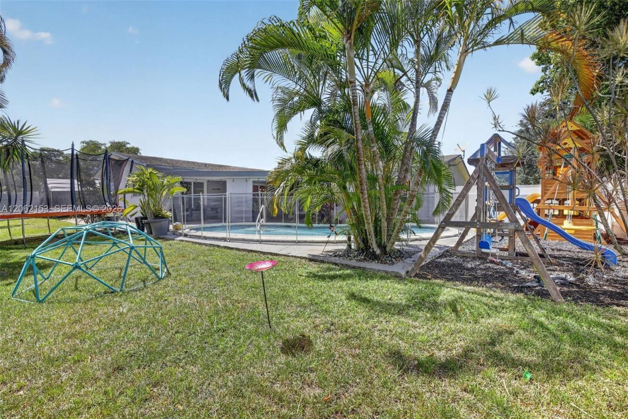 5602 SW 1st St , Plantation, FL 33317 Photo