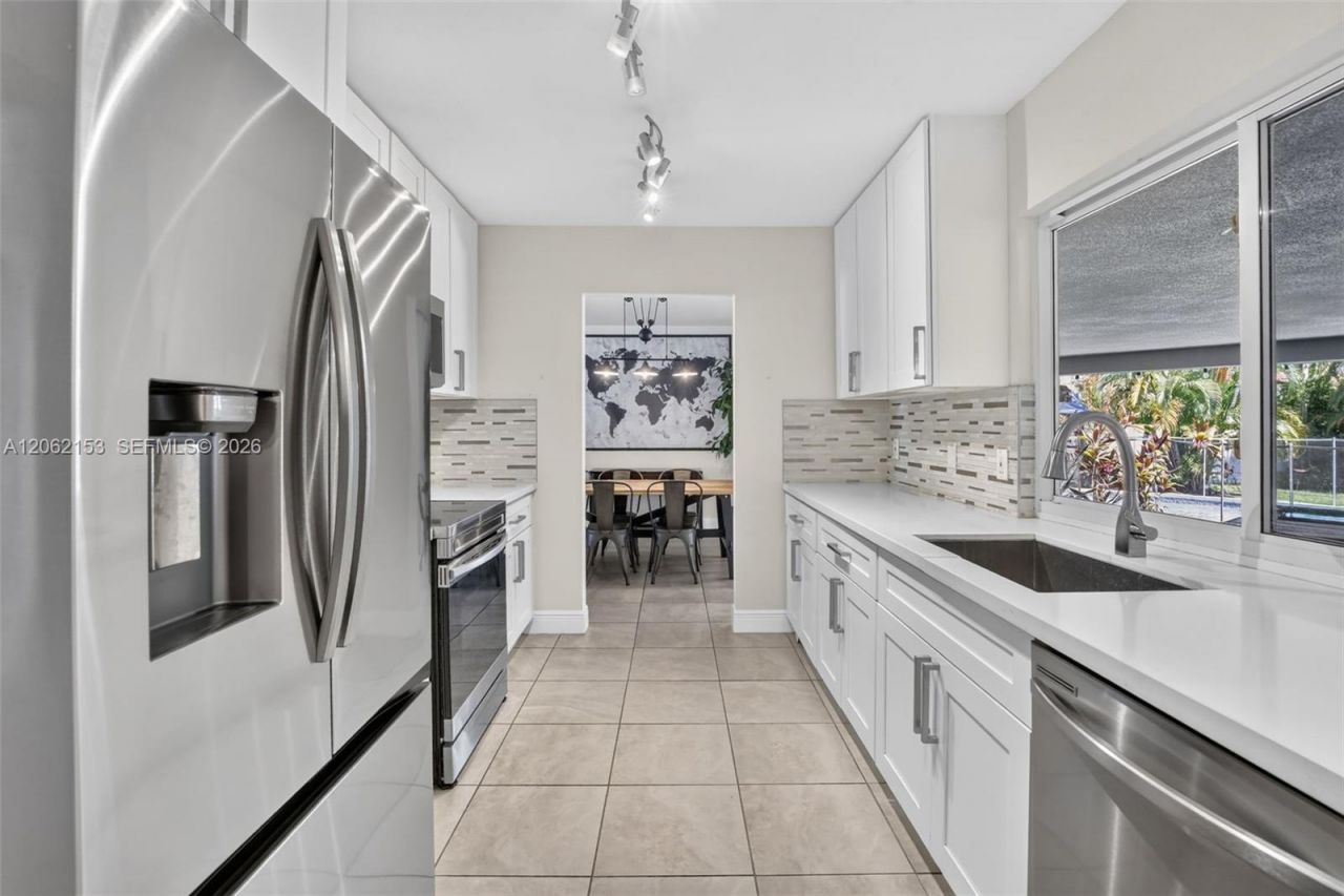 5602 SW 1st St , Plantation, FL 33317 Photo