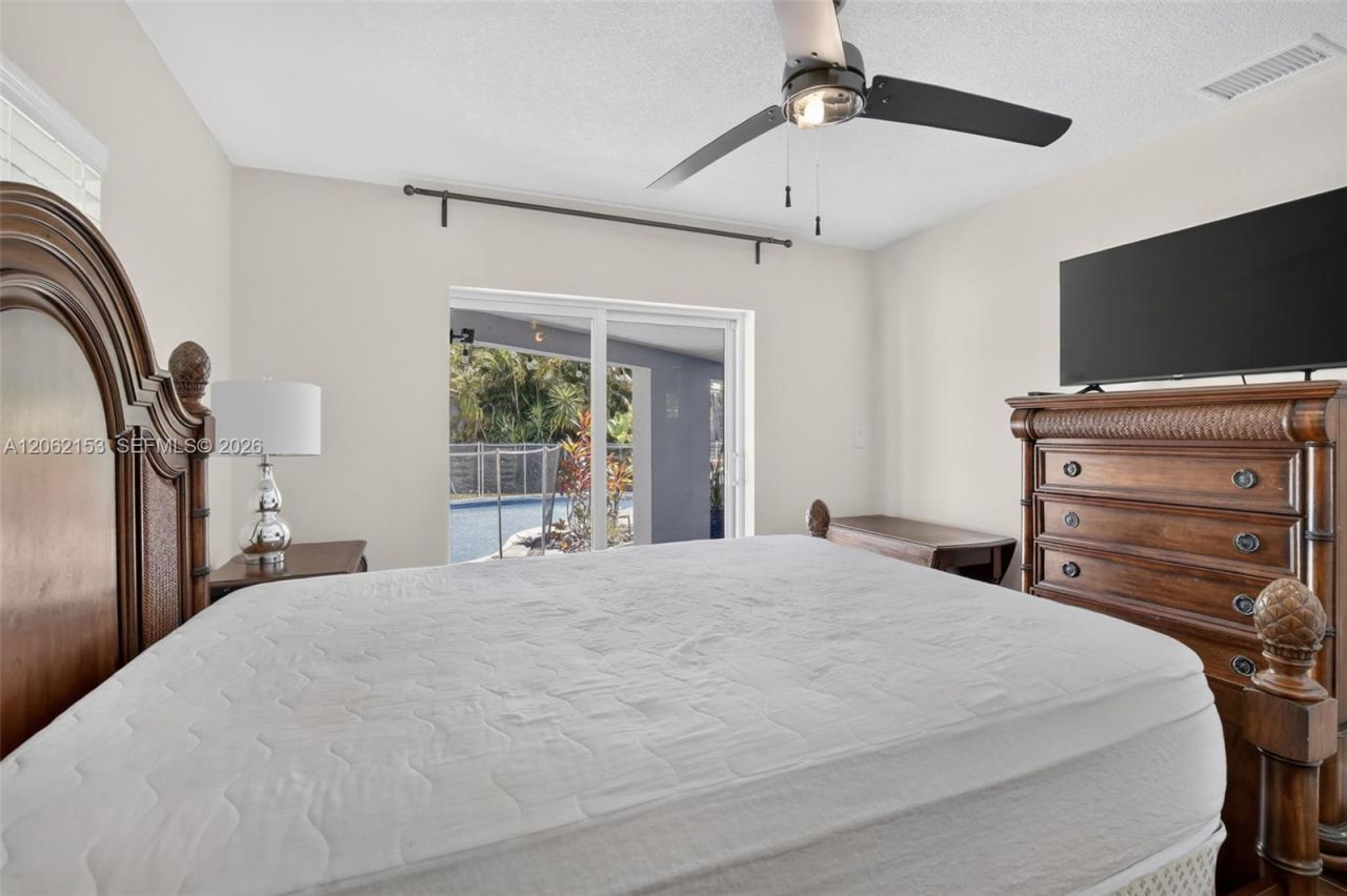 5602 SW 1st St , Plantation, FL 33317 Photo