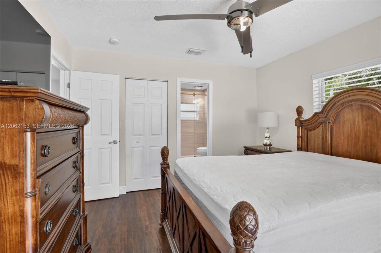 5602 SW 1st St , Plantation, FL 33317 Photo