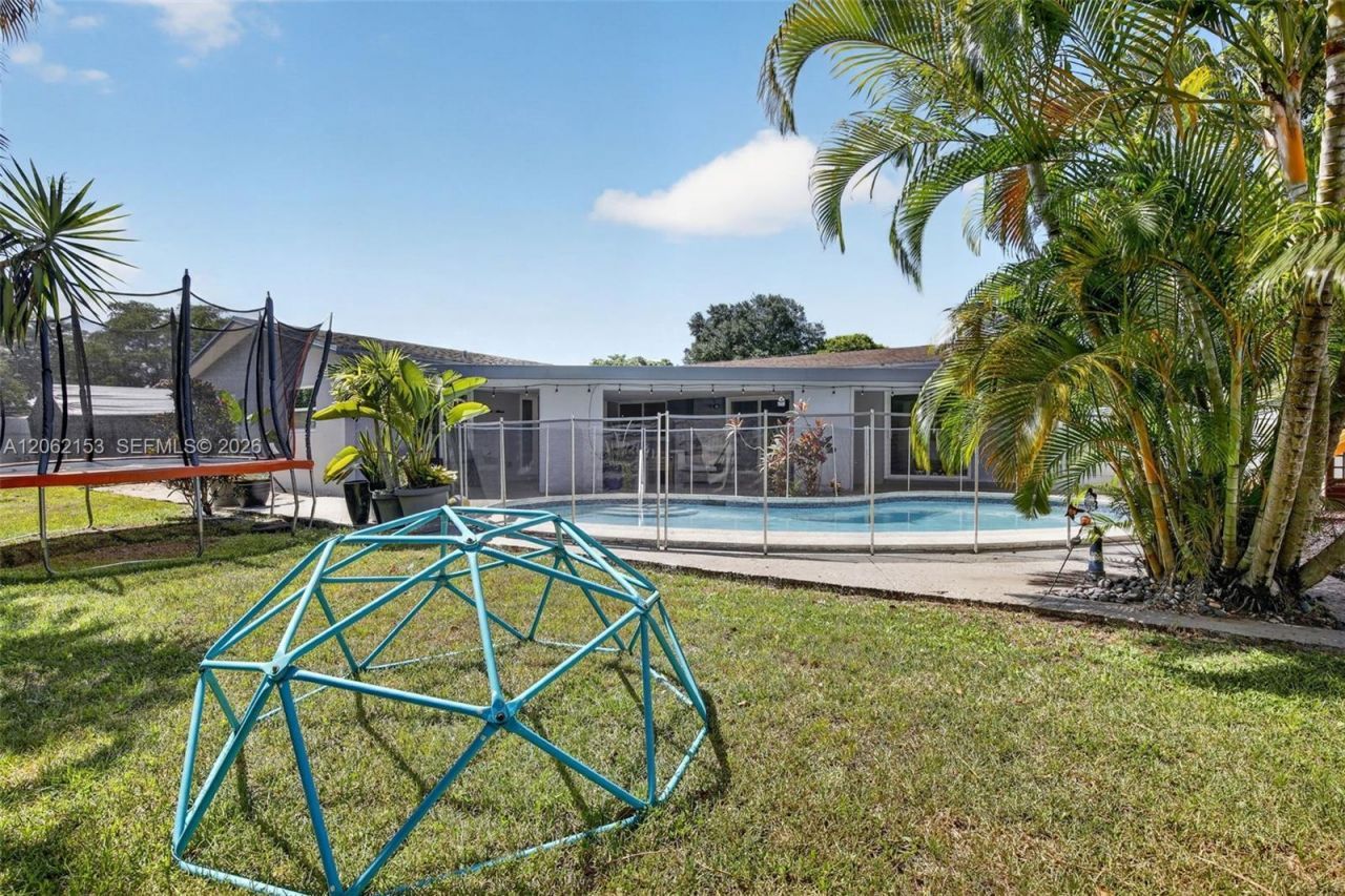 5602 SW 1st St , Plantation, FL 33317 Photo
