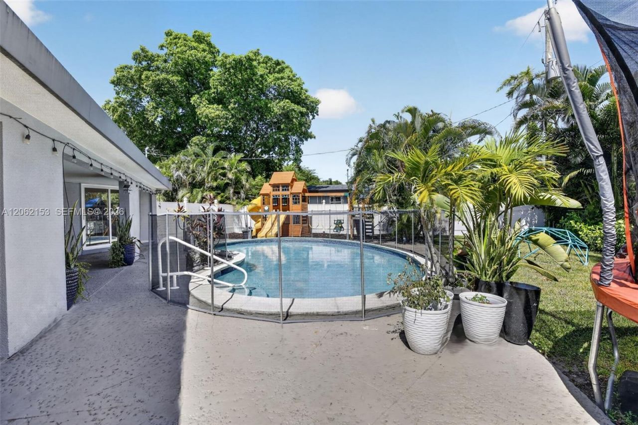 5602 SW 1st St , Plantation, FL 33317 Photo