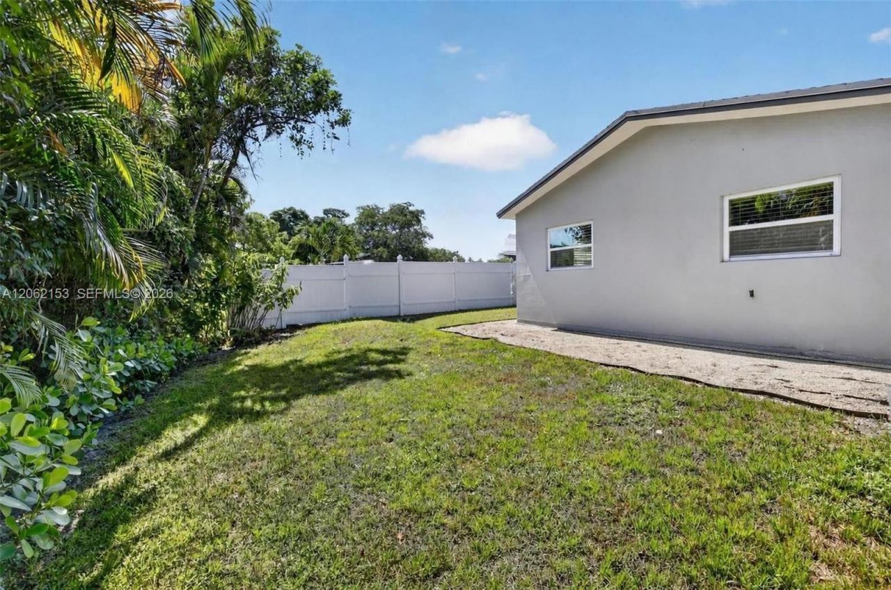 5602 SW 1st St , Plantation, FL 33317 Photo
