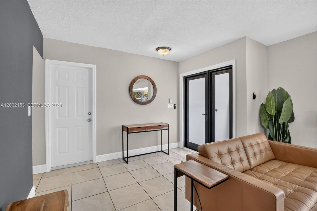 5602 SW 1st St , Plantation, FL 33317 Photo