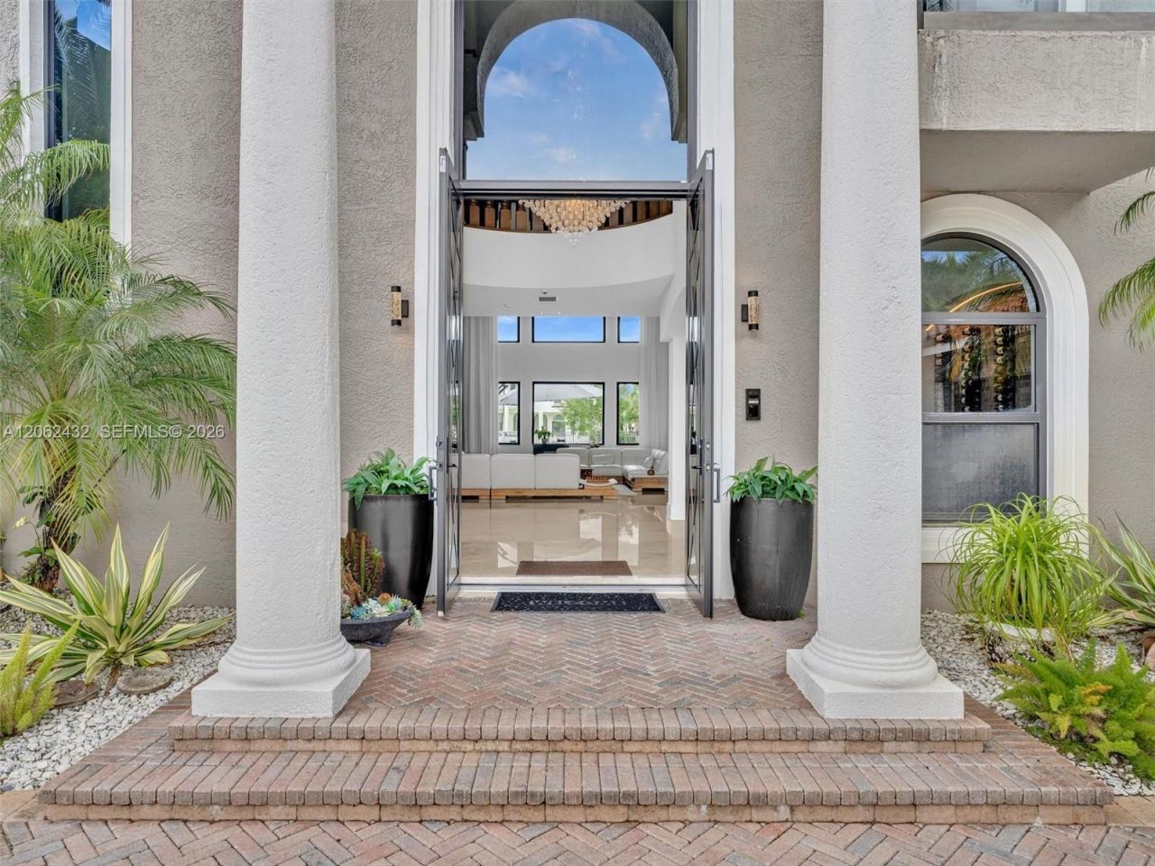 1021 NW 115th Ave , Plantation, FL 33323 Photo