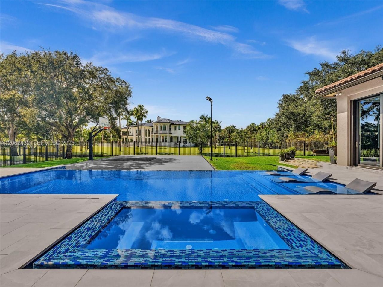 1021 NW 115th Ave , Plantation, FL 33323 Photo