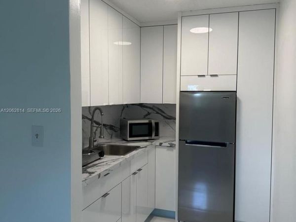 10935 SW 56th St , Miami, FL 33165