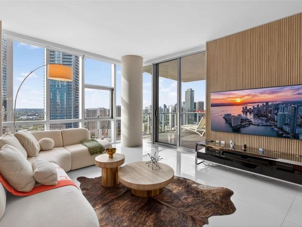 851 NE 1st Ave , Unit 3201, Miami, FL 33132