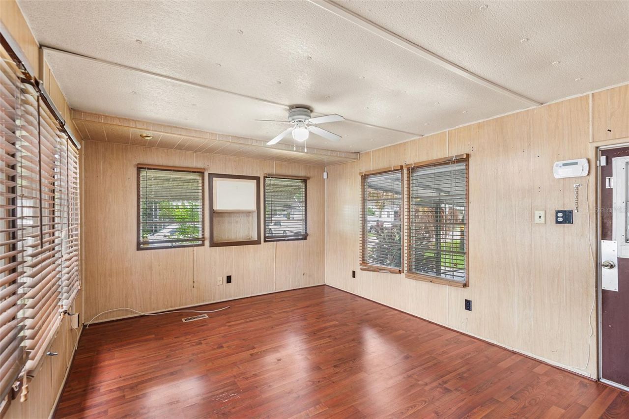 114 Lakeside Dr, Auburndale, FL 33823 Photo