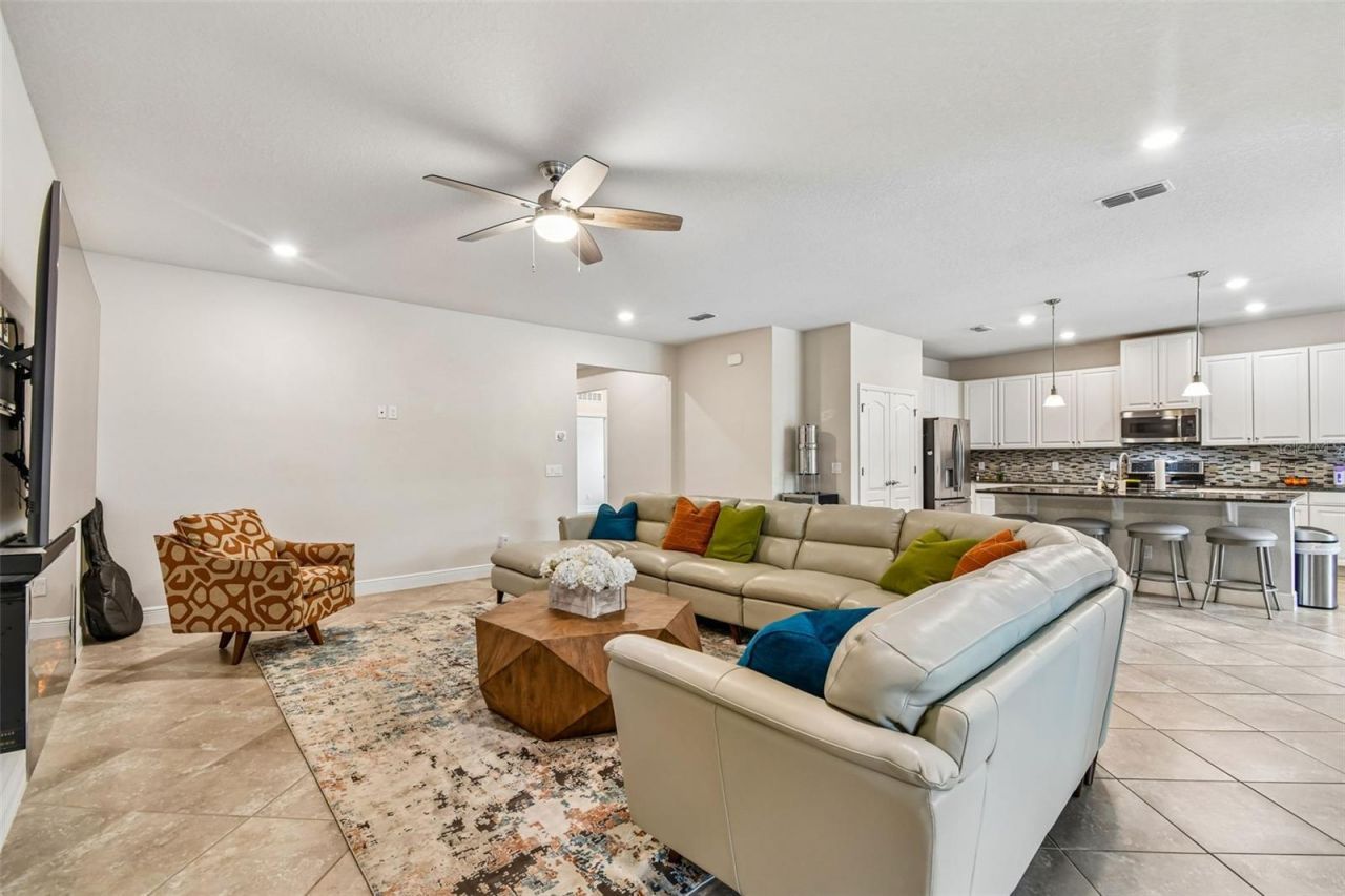 3758 Hanworth Loop, Sanford, FL 32773 Photo
