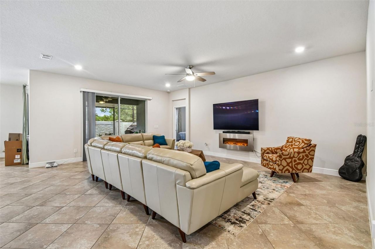 3758 Hanworth Loop, Sanford, FL 32773 Photo