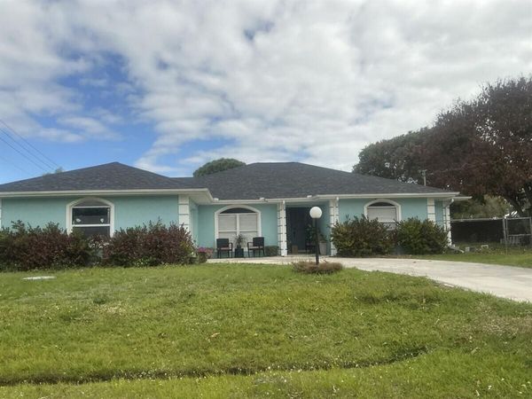 2961 SE LANDER Avenue, Port St. Lucie, FL 34952