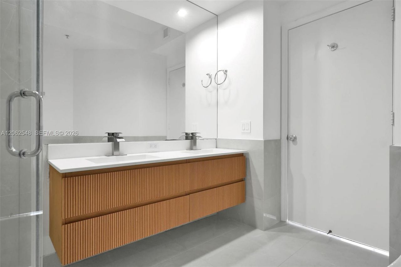 808 Brickell Key Dr , Unit 3007, Miami, FL 33131 Photo