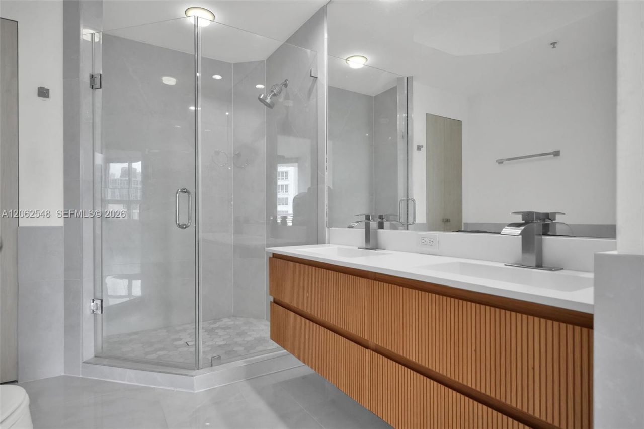 808 Brickell Key Dr , Unit 3007, Miami, FL 33131 Photo