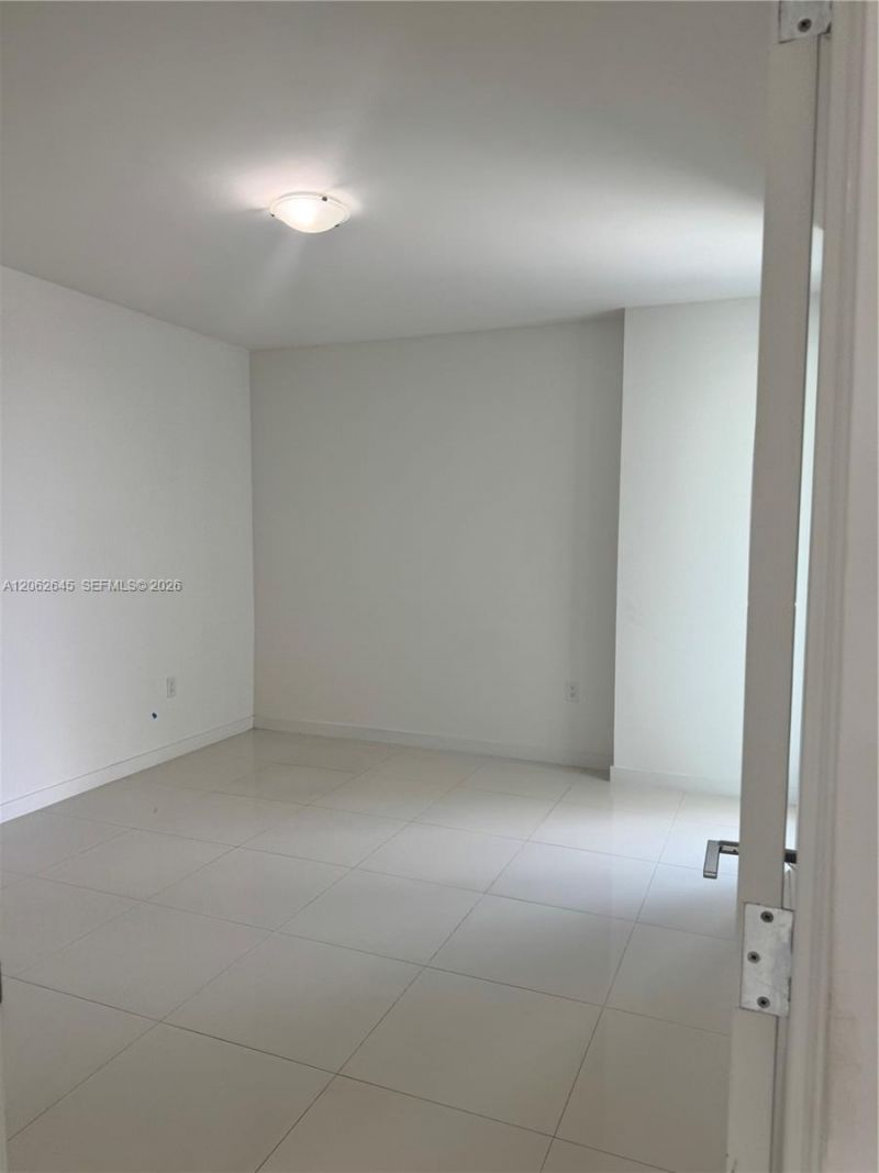 7825 NW 107th Ave, Unit 219, Doral, FL 33178 Photo